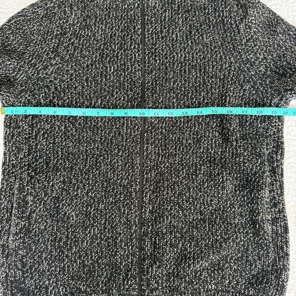 Everlane Black Ribbed Cardigan 100% wool - Picture 12 of 15